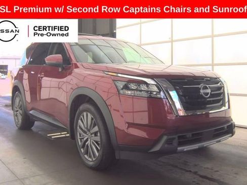 Certified 2025 Nissan Pathfinder SL w/ SL Premium Package AWD/4WD image 3