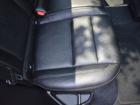 Used 2022 Volvo XC40 T5 Momentum w/ Premium Package image 42