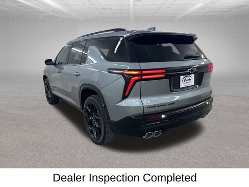 Used 2024 Chevrolet Traverse RS image 9