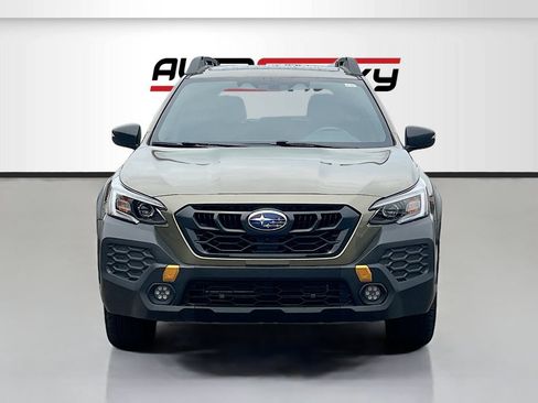 Used 2025 Subaru Outback Wilderness AWD/4WD image 2