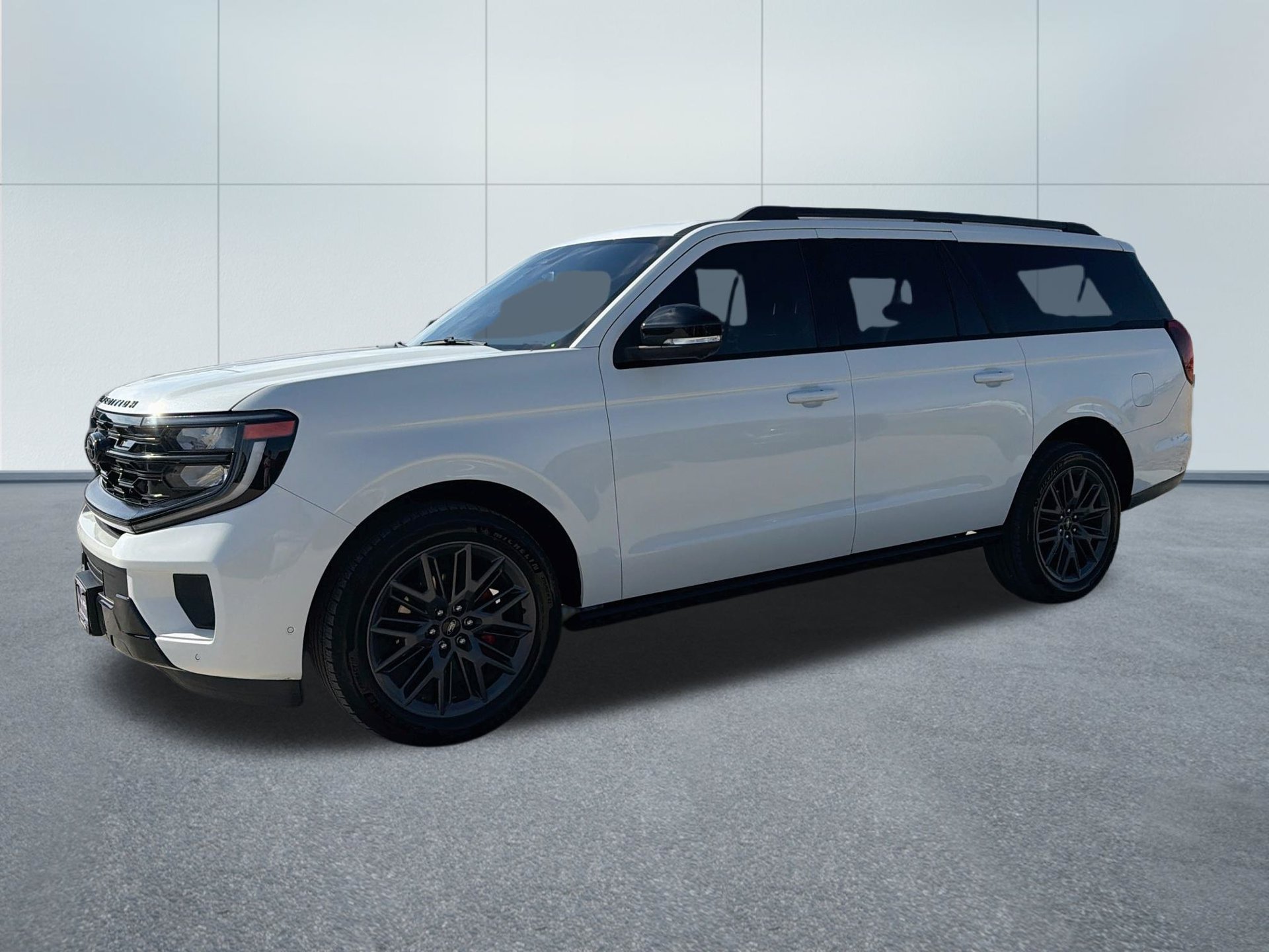 Used 2025 Ford Expedition Max Platinum w/ Stealth Performance Package AWD/4WD image 1