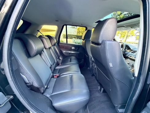 Used 2012 Land Rover Range Rover Sport HSE AWD/4WD image 13