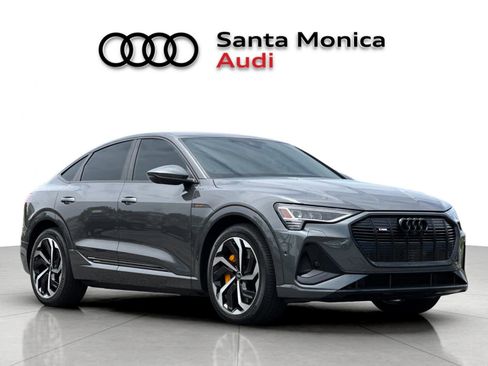 Used 2023 Audi e-tron Premium Plus w/ Premium Plus Package AWD/4WD image 9