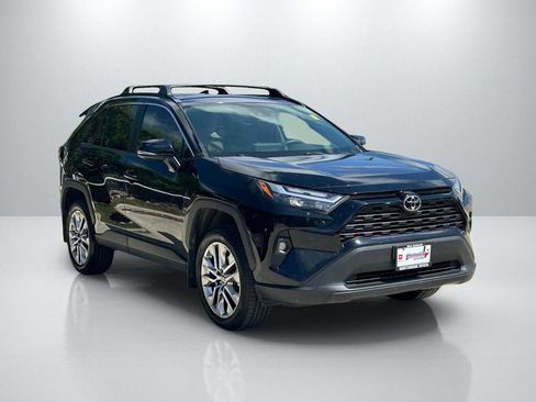 Used 2024 Toyota RAV4 XLE Premium FWD image 3