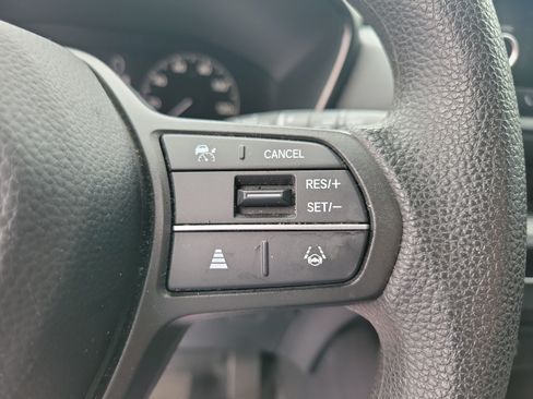 Used 2023 Honda CR-V EX image 18