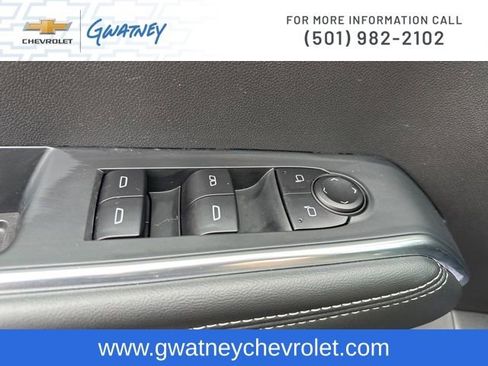 Used 2025 GMC Acadia Elevation image 19