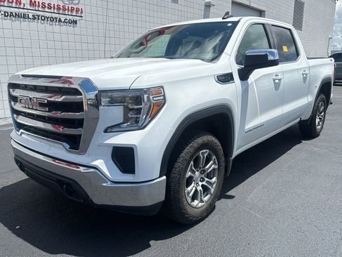 Used 2020 GMC Sierra 1500 SLE w/ SLE Value Package AWD/4WD image 1