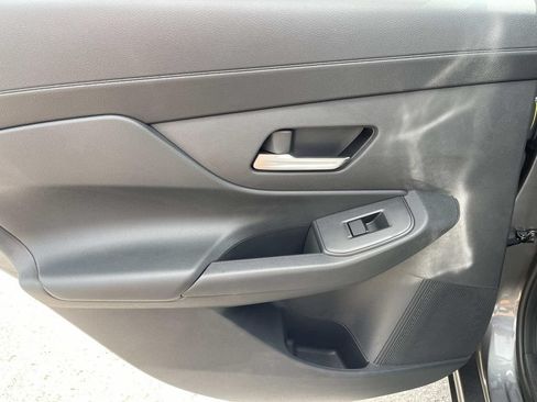 New 2026 Nissan Sentra SV w/ SV Convenience Package FWD image 19