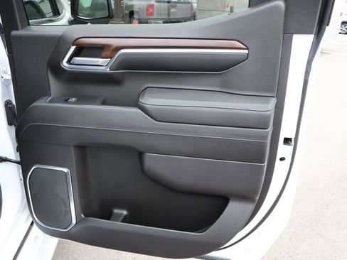 Used 2023 GMC Sierra 1500 SLT w/ SLT Premium Package AWD/4WD image 14