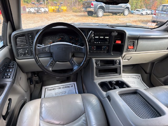 Used 2003 Chevrolet Suburban LT w/ LT Preferred Equipment Group AWD/4WD image 15