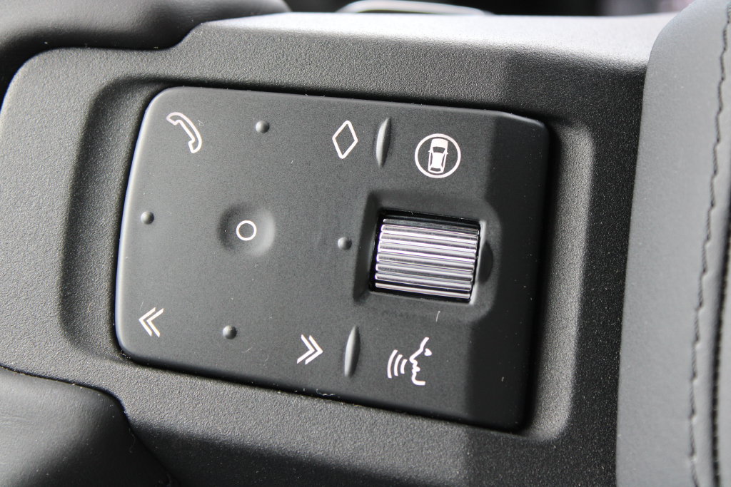 New 2026 Land Rover Defender 110 V8 AWD/4WD image 14