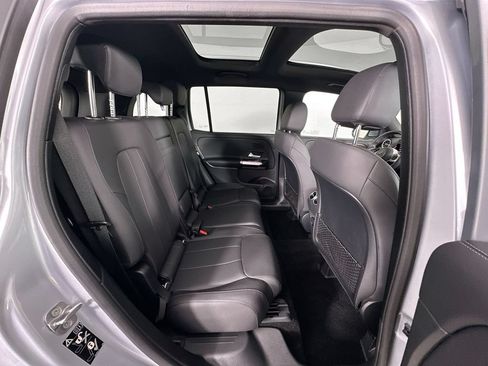 Used 2026 Mercedes-Benz GLB 250 image 25