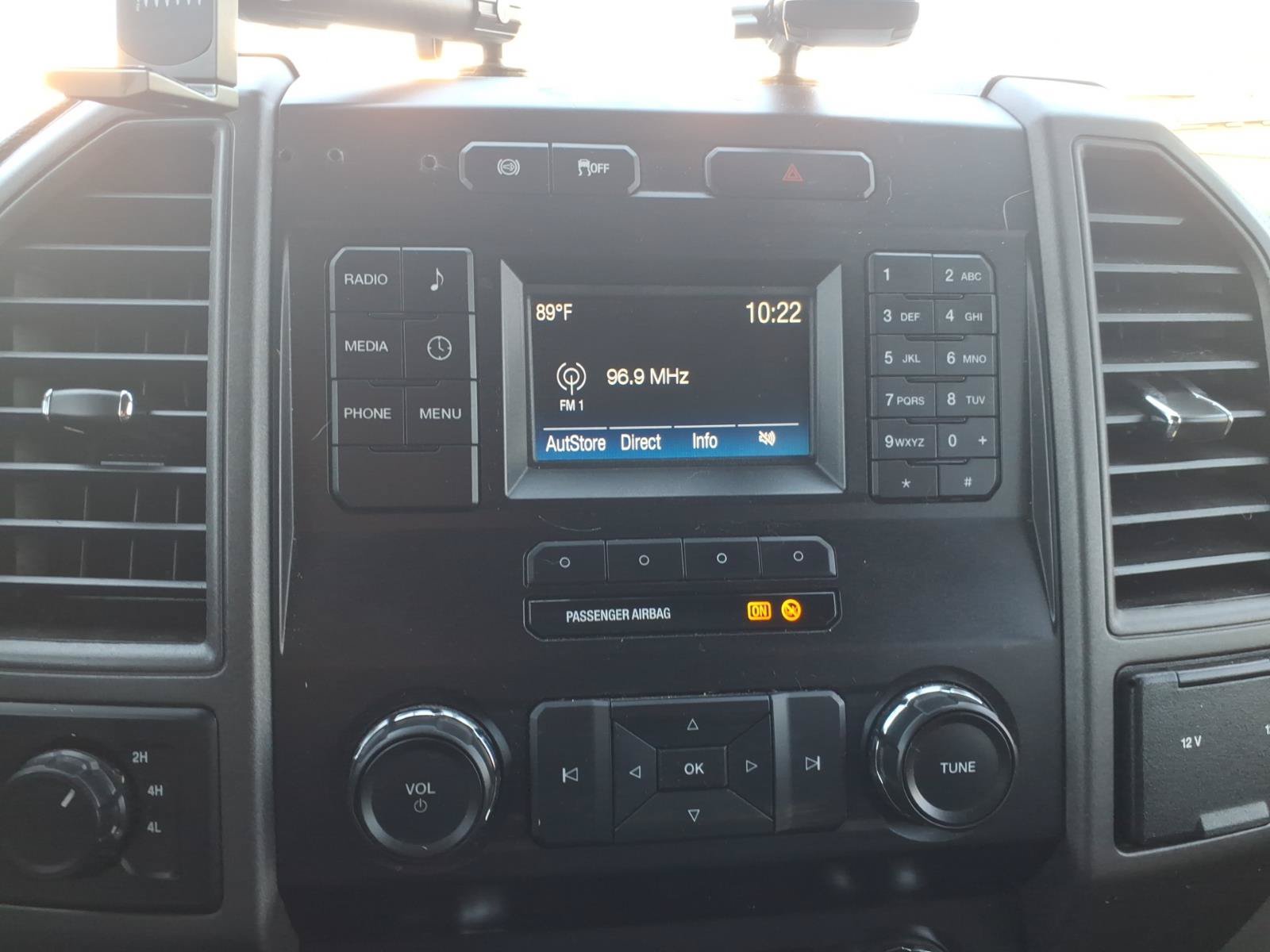 Certified 2019 Ford F250 XL w/ STX Appearance Package AWD/4WD image 24