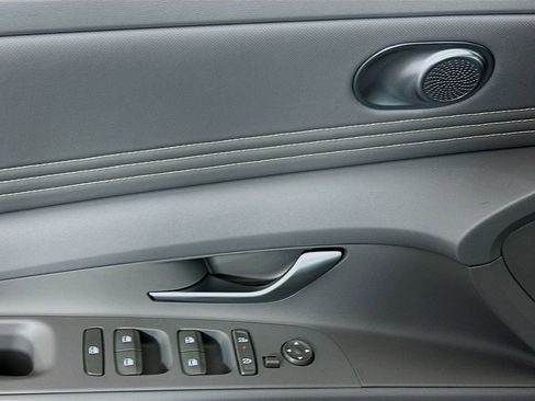 New 2026 Hyundai Elantra Sport image 18