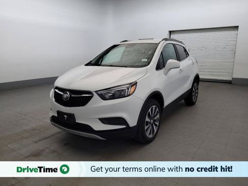 Used 2022 Buick Encore Preferred w/ Safety Package AWD/4WD image 1