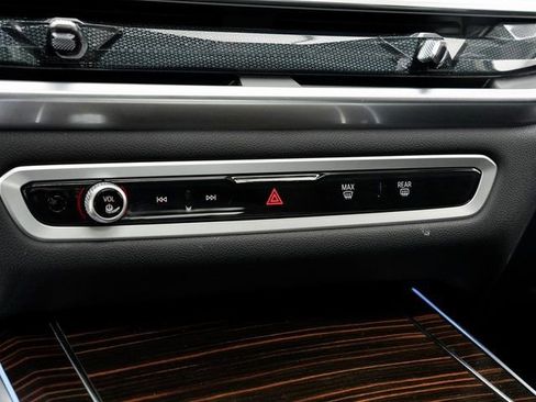 Used 2026 BMW X7 xDrive40i image 18