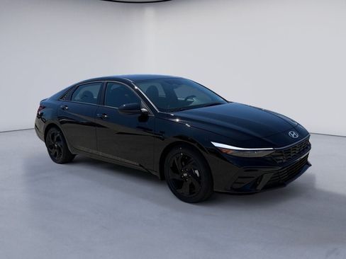 New 2026 Hyundai Elantra Sport FWD image 7