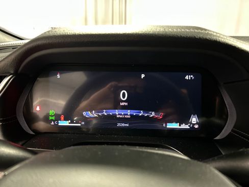 Used 2025 Jeep Grand Cherokee Limited image 16