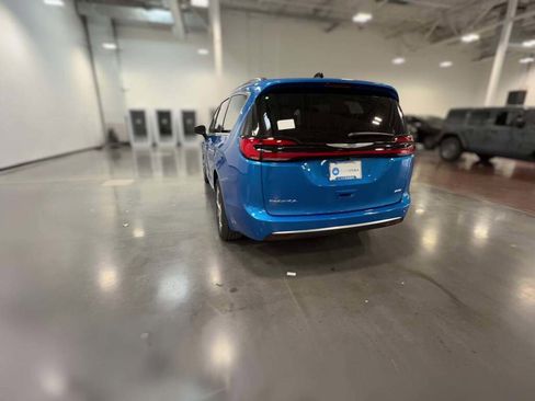 New 2026 Chrysler Pacifica Pinnacle image 9