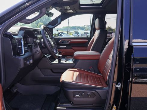 New 2026 GMC Sierra 1500 Denali Ultimate w/ LPO, Black Badging Package AWD/4WD image 6