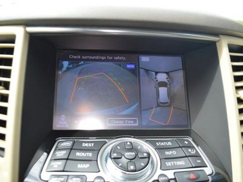 Used 2015 INFINITI QX70 2WD w/ Premium Package image 19