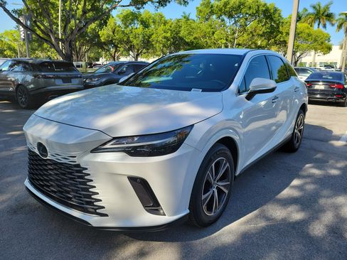 Used 2025 Lexus RX 350 FWD w/ Technology Package image 2