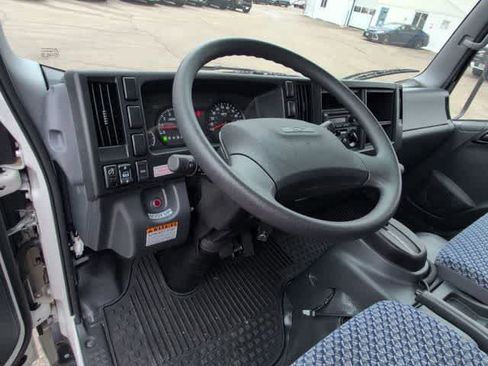 Used 2024 Chevrolet Low Cab Forward image 10