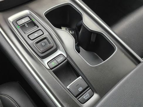 Used 2022 Honda Accord Sport image 17