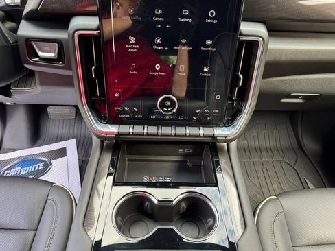 Used 2025 GMC Yukon Elevation w/ LPO, Floor Liner Package AWD/4WD image 12