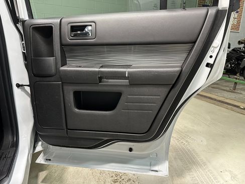 Used 2019 Ford Flex SEL w/ Equipment Group 202A image 12