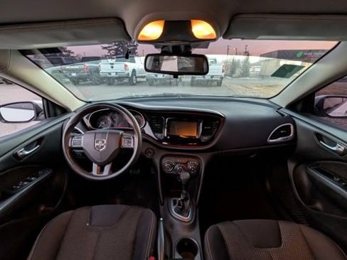 Used 2016 Dodge Dart SXT image 9