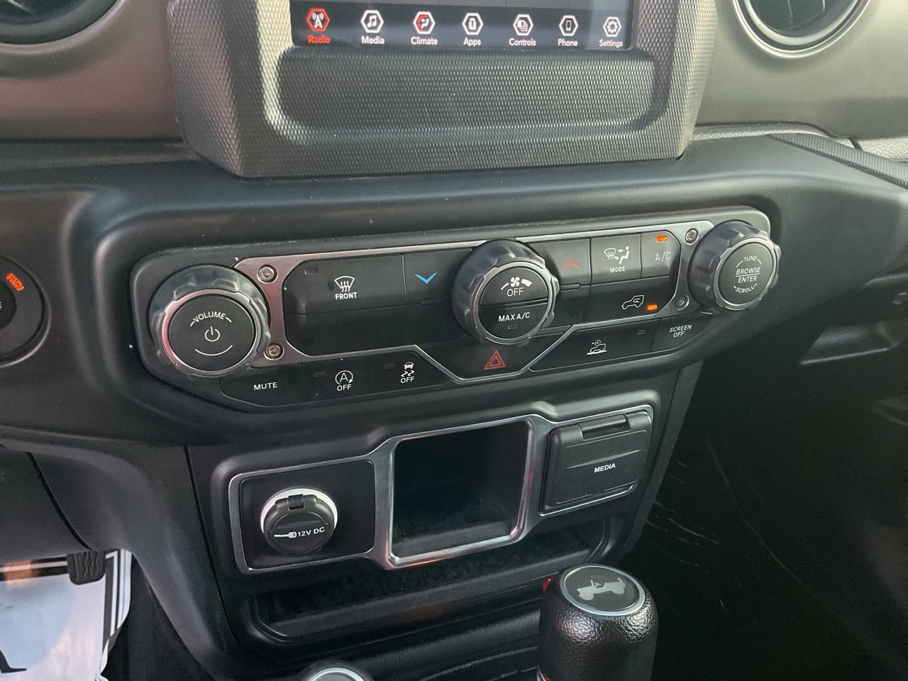 Used 2022 Jeep Wrangler Unlimited Sport AWD/4WD image 24