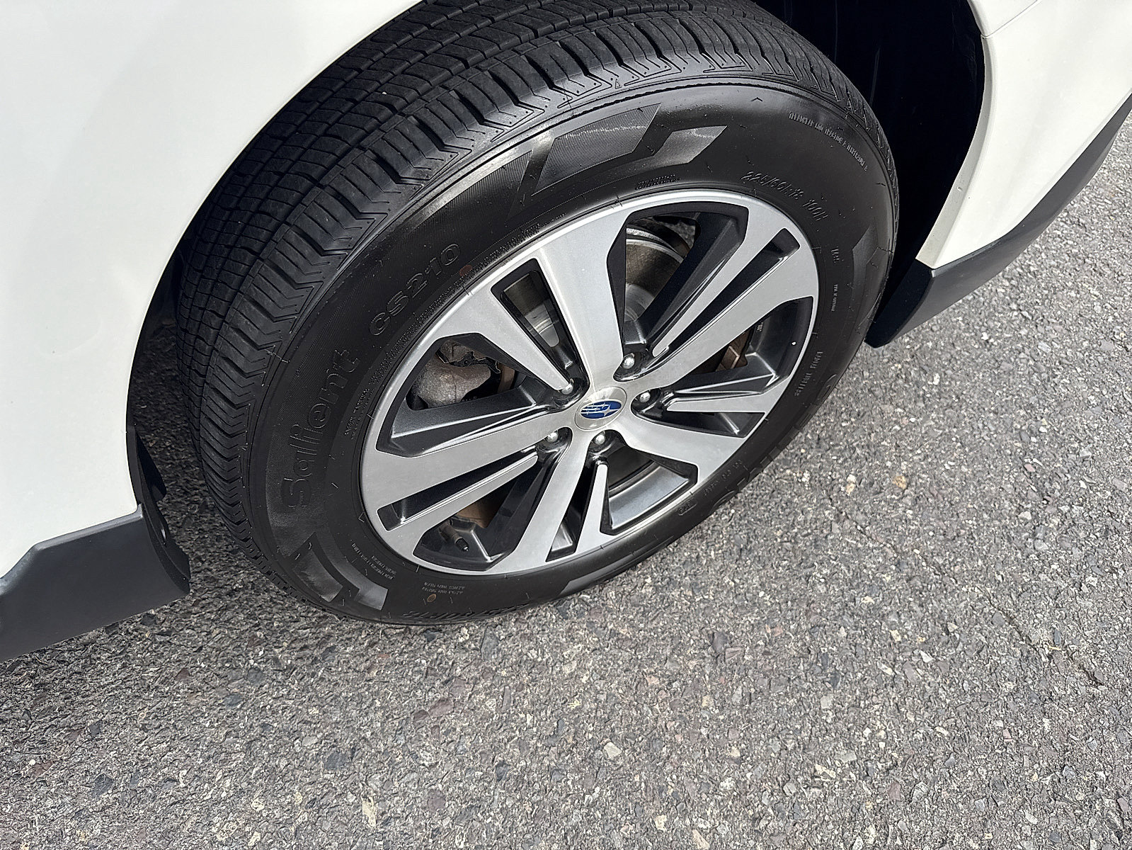 Used 2019 Subaru Outback 2.5i Limited AWD/4WD image 45