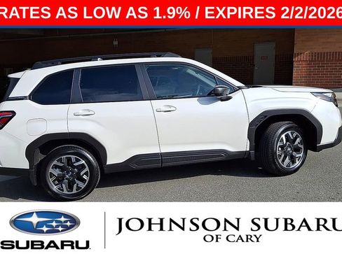 Used 2025 Subaru Forester Premium image 10