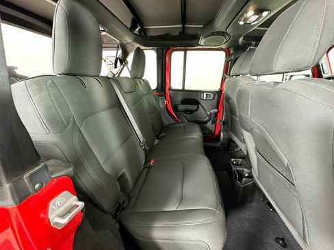 Used 2022 Jeep Wrangler Unlimited Sport AWD/4WD image 38