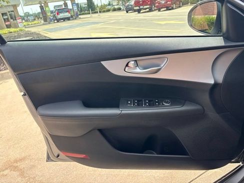 Certified 2024 Kia Forte LXS FWD image 22