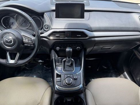 Used 2019 MAZDA CX-9 Touring FWD image 17