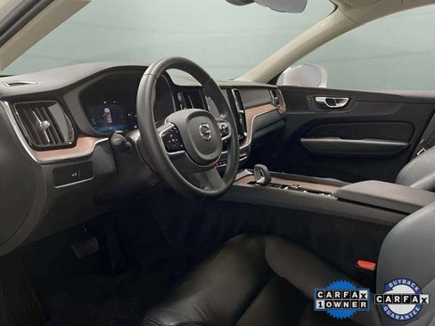 Used 2023 Volvo XC60 B5 Plus image 63