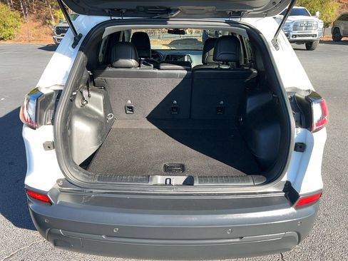 Used 2020 Jeep Cherokee Latitude Plus image 27