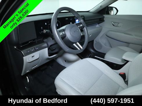 Used 2024 Hyundai Kona Limited AWD/4WD image 19