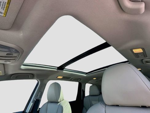 Used 2020 Subaru Ascent Limited w/ Technology Package AWD/4WD image 21