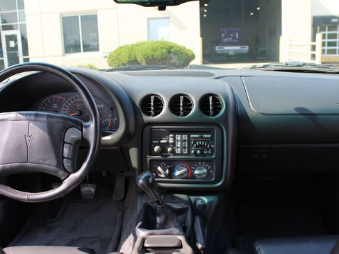 Used 1994 Pontiac Firebird Trans Am RWD image 16