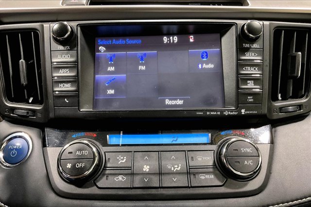 Used 2018 Toyota RAV4 Limited AWD/4WD image 32