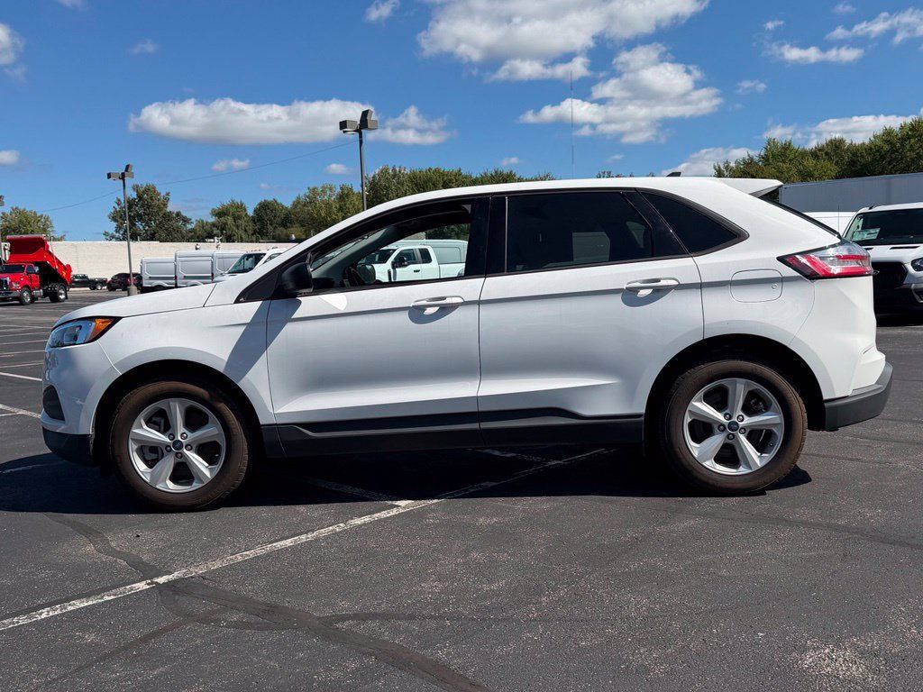 Used 2022 Ford Edge SE AWD/4WD image 5