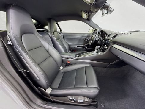 Certified 2018 Porsche 718 Cayman RWD image 24