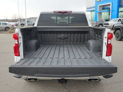 Used 2025 Chevrolet Silverado 1500 LTZ AWD/4WD image 14