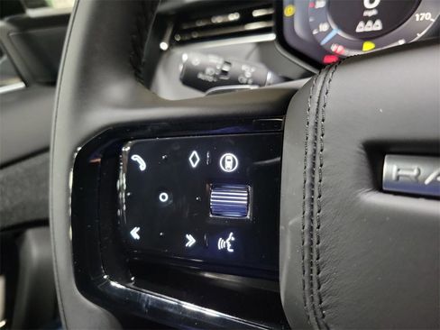 New 2025 Land Rover Range Rover Sport Dynamic SE image 15