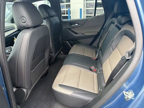New 2026 Chevrolet Equinox LT w/ Convenience Package II FWD image 21