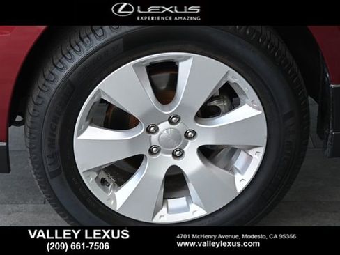 Used 2011 Subaru Outback 2.5i Limited image 6