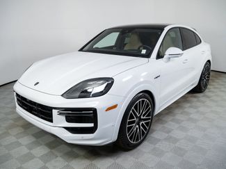 New 2026 Porsche Cayenne Turbo video 1